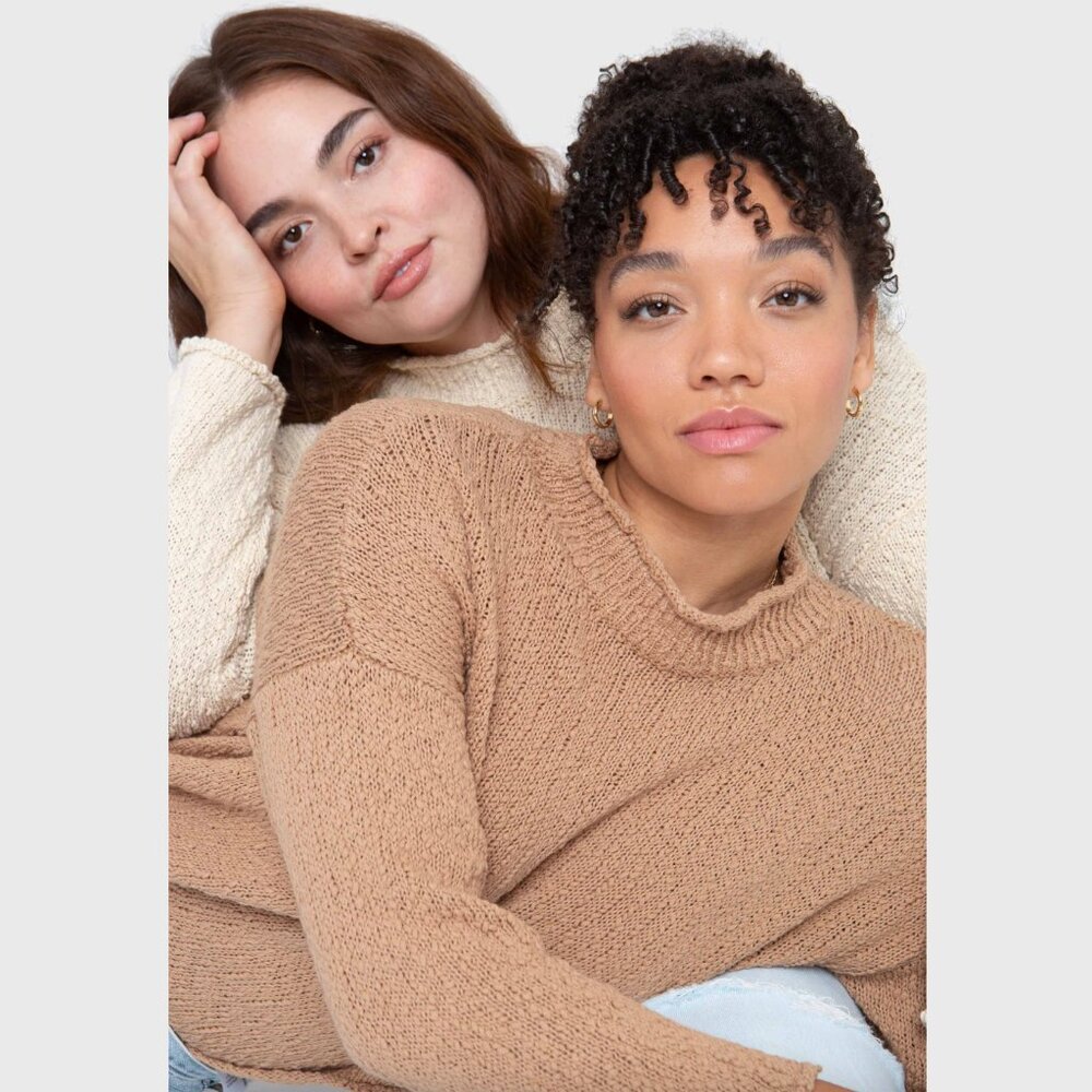 Callahan The Mock Neck in Camel